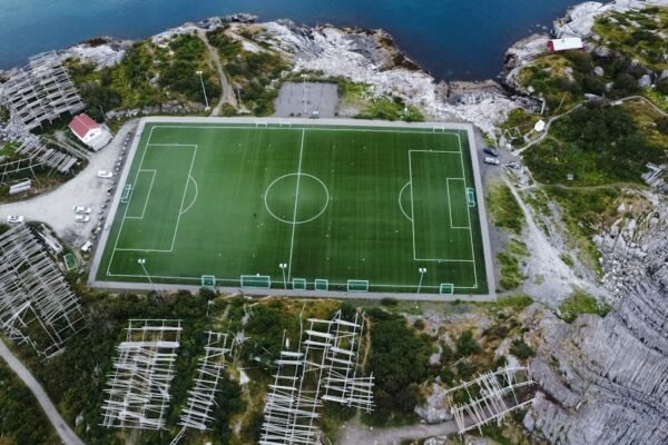 “Destaque do Amistoso: Morais Vê a Sucessão em Campo”