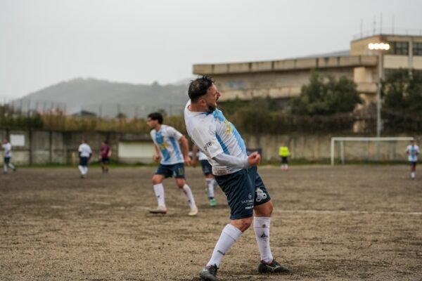 “Real Busca Inspiração para Otimizar Papeis na Copa”