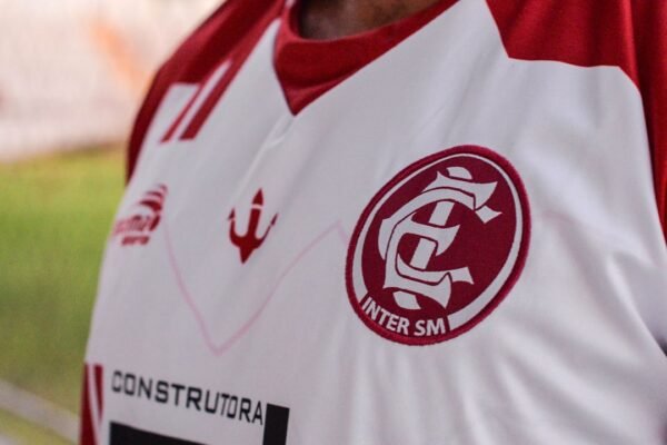 “Tiago Real Busca Inspiração nos ‘Garotos de 2007’ da Cova”