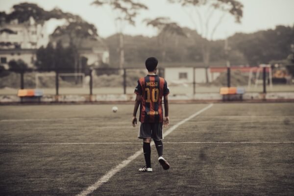 “Morais Anuncia Nível de Competência Elevado em Amistoso”