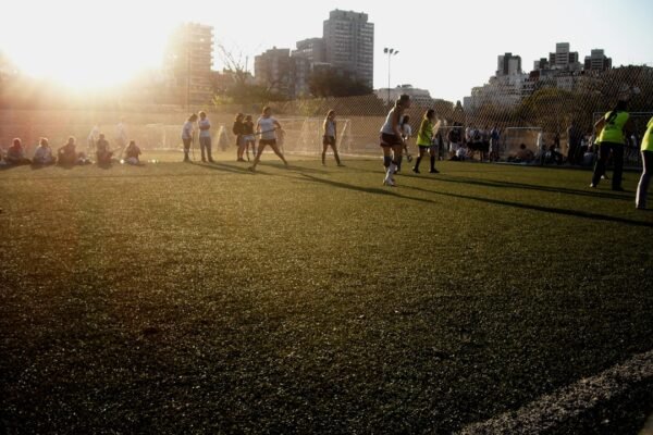 “Morais Fica Longe”