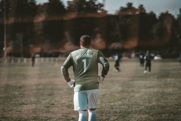 “Tiago Real Busca Inspiração nos ‘Garotos de 2007’ da Cova”