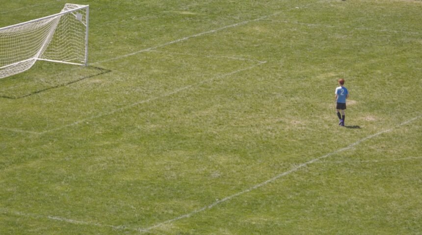 Golões da Vida: Geraldo Morais se torna embaixador do futebol brasileiro com destaque no amistoso.