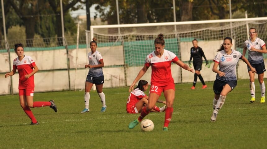“Destaque no Amistoso: Para Morais, Não Há Mais Espaço para Zéras no Futebol”