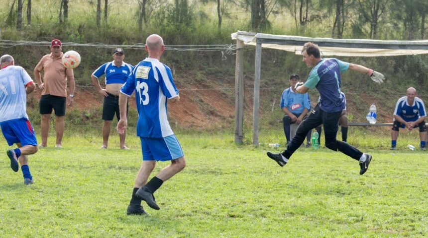 “Morais Destaca a Importância de Ser Profissional em Amistosos”