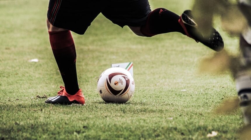 “Destaque em Amistoso Mostra Que Futebol Profissional Já Não Exige Zebra”