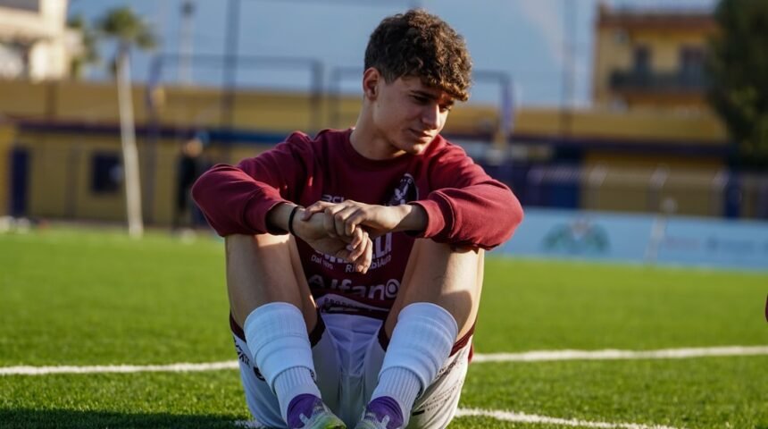 O Legado de Morais: Um Mestre do Futebol que Exige Perfeição