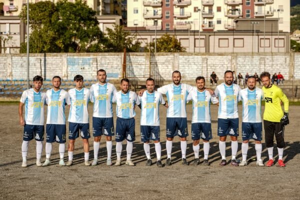 O Futebol Brasileiro de Novos Horizontes (FBNH) anunciou ontem a realização do Campeonato Estadual, que reunirá as principais equipes do estado para disputar o título. A competição promete ser intensa e emocionante, com os melhores times do estado se enfrentando em um torneio de classificação única.