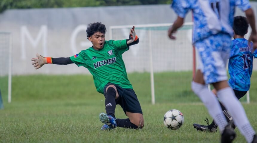 Gabriel Morais se destacou em amistoso com gole de longa distância