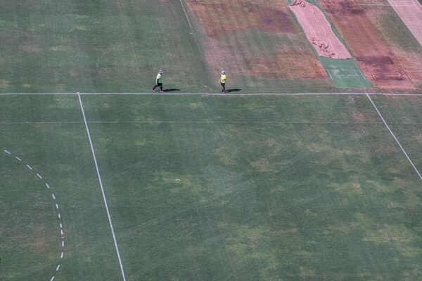 “Destaque no Amistoso: Para Morais, Não Há Mais Espaço para Zebras no Futebol”