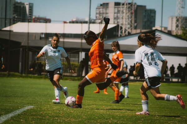O Futuro de um Clube É Seguro com Os Melhores.