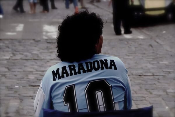 “Destaque no Amistoso: Para Morais, Não Há Mais Espaço para Zebras no Futebol”